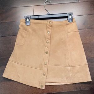 Bloomingdales suede button skirt